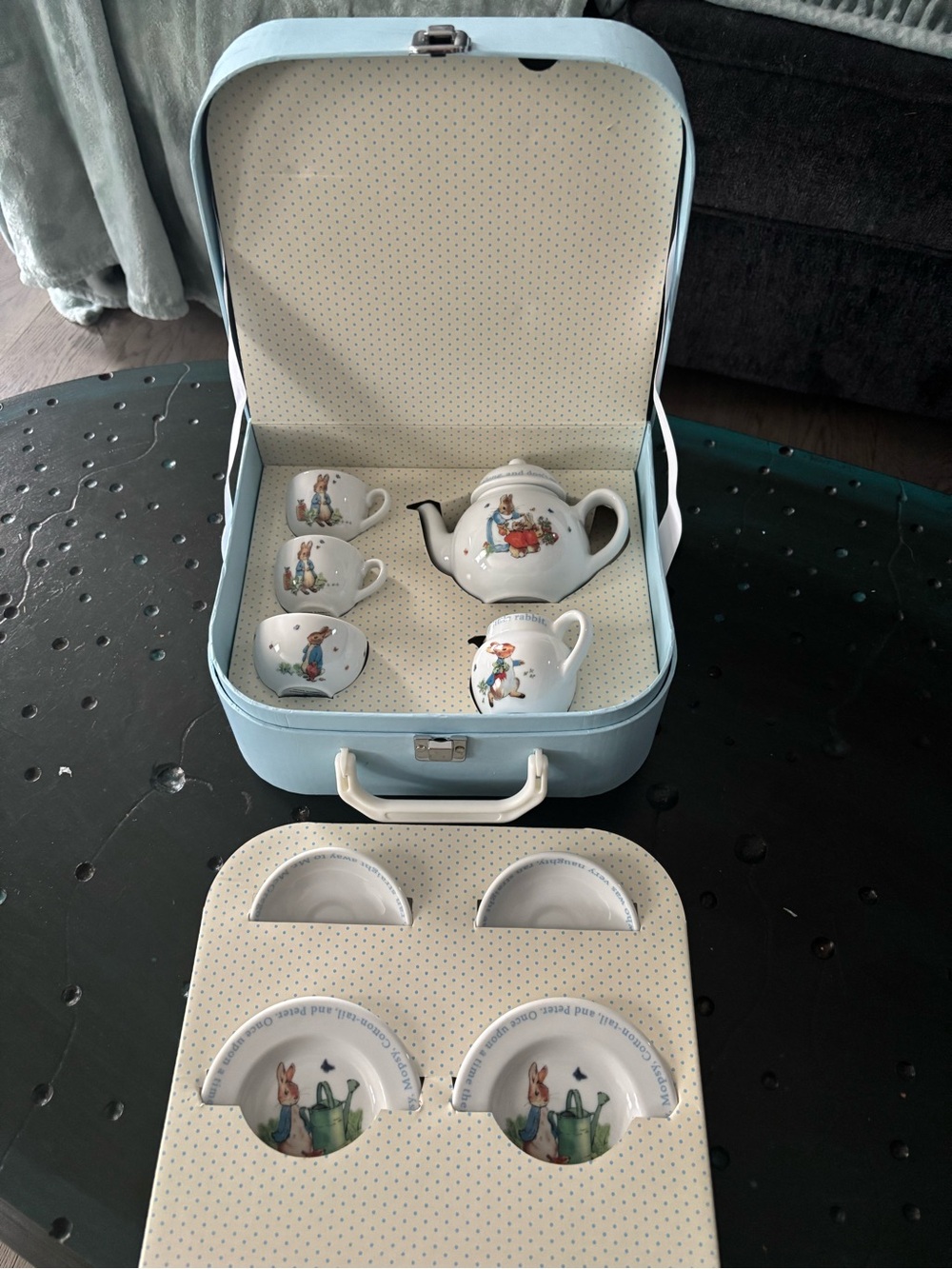 Wedgwood Beatrix Potter Peter Rabbit Children's Tea Set - Picture 3 of 5